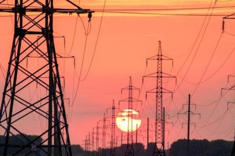За 11 месяцев в Латвии было произведено на 15% меньше электроэнергии