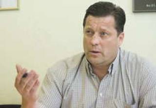 В.Николаев: “Давно можно было подготовить расчеты по типовым многоэтажкам. Но их все нет”.