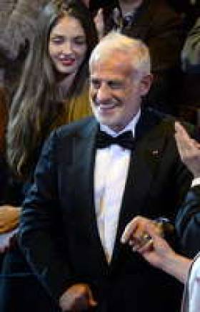 Жан-Поль Бельмондо &mdash; большой любитель тенниса.