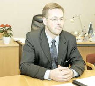 Алексей Лоскутов хочет знать, сколько зарабатывает каждый житель Латвии.