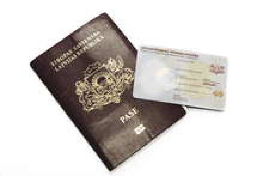 Почти треть более чем из 300 тысяч латвийцев, заказавших ID-карты, активизировали сертификат е-подписи.