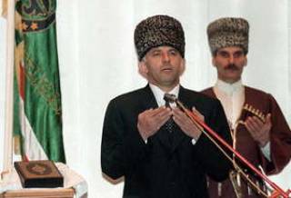 Опять мимо. Слава Аллаху!
