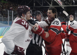 Латвийские хоккеисты уступили сборной Дании и заняли последнее место в группе