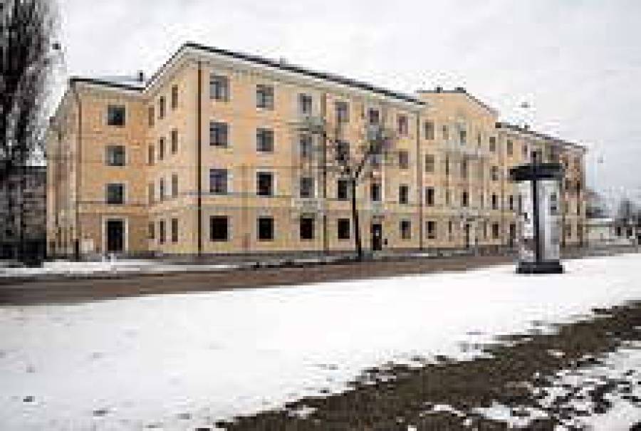 Несостоявшийся отель для студентов продают за 7,6 миллиона латов.