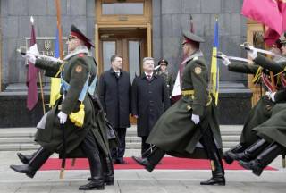Президент Латвии разочаровал Петра Порошенко