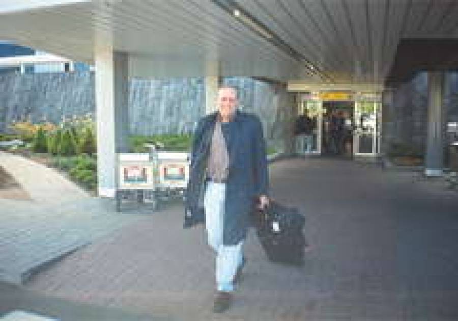 Зурофф поселился на улице Калею.Он надеется сдвинуть дело Калейса с мертвой точки.