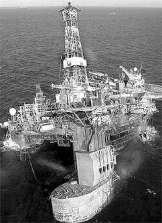 Нефтяники стали подводниками