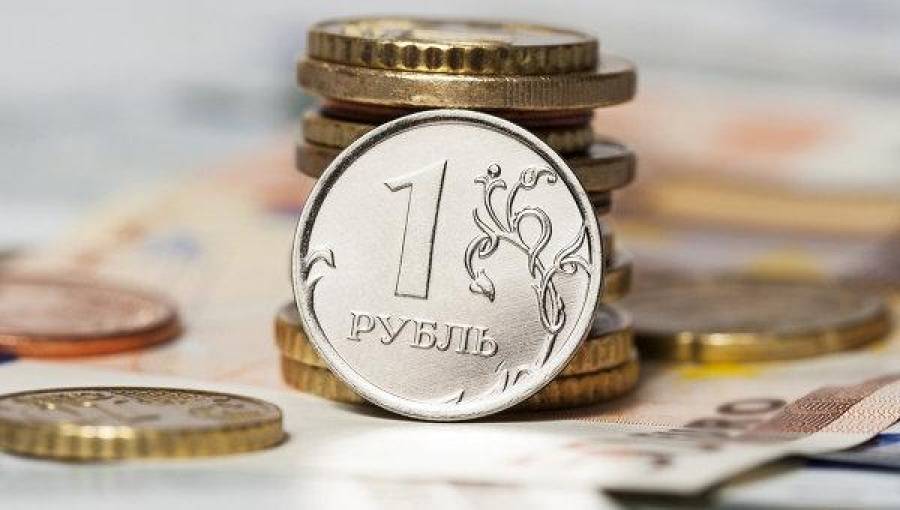 США злорадствуют: из-за санкций курс рубля упал
