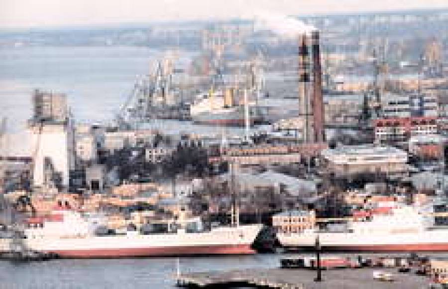 Порты растут на нефтепродуктах