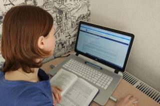 Удаленную работу ввели уже 70 процентов предприятий Латвии