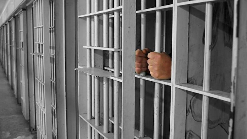 Британия может отправить в тюрьмы Латвии около трех десятков узников