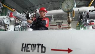 РФ урезает экспорт нефти в Белоруссию