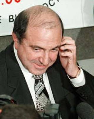 Царский подарок. Березовский подарил Ельцину четверть ОРТ