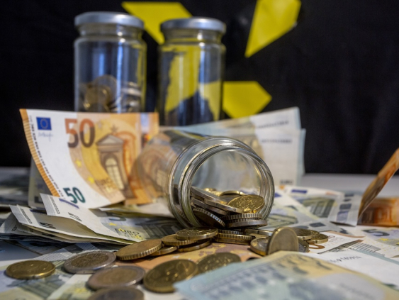 Госдолг Латвии на душу населения составляет 10 600 евро