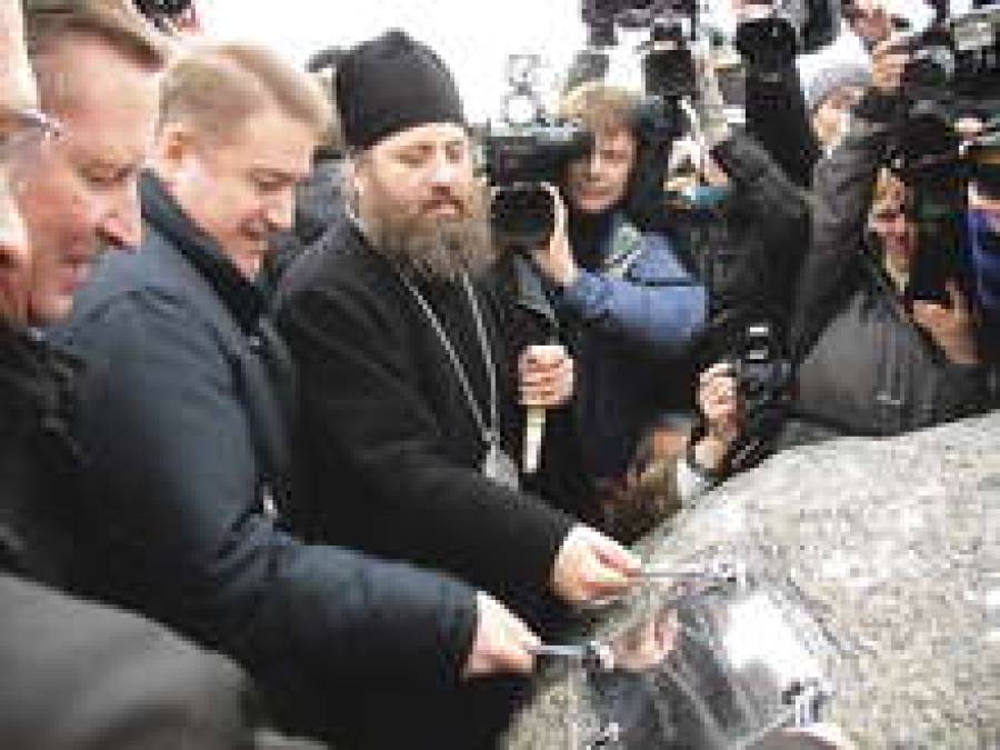 25 февраля 2010 года состоялась торжественная церемония закладки первого камня на Балтийской АЭС.