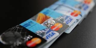 Visa и MasterCard отключили Крым от расчетов