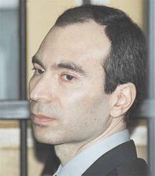 Лавент требует сатисфакции