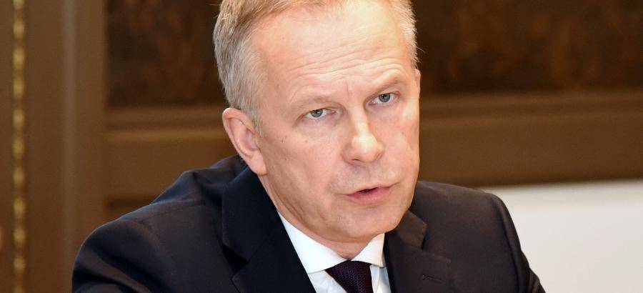 &quot;Экономика Латвии растёт, а у меня маленькая зарплата!&quot;