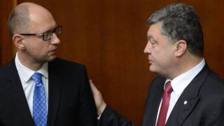 Арсений Яценюк (слева) и Петр Порошенко