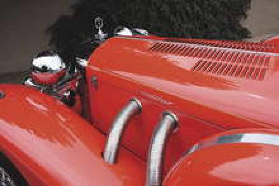 Каждый год выставочный зал на Кипсале превращается в огромное мотошоу.