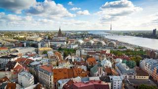 Латвийский парадокс: людей меньше, ВВП больше