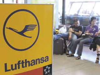 Немецкая авиакомпания Lufthansa отменила две трети своих рейсов из-за забастовки пилотов, которая намечена на 22–25 февраля.