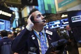 Мировая экономика развивается не спеша.