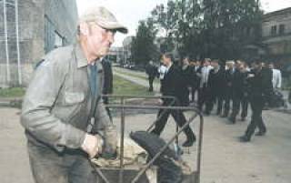  Цеха принимают гостей.