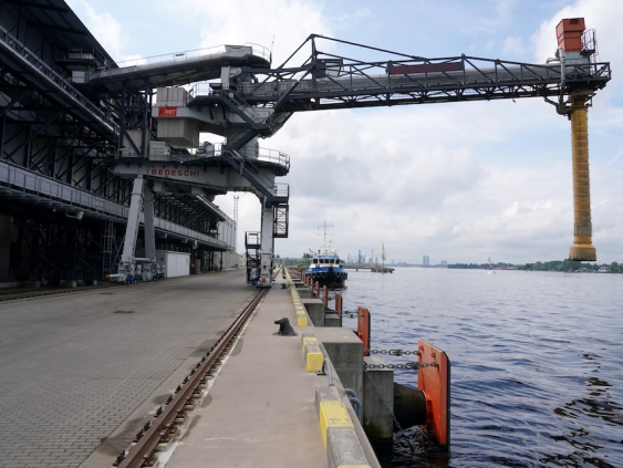 Объём ж/д грузоперевозок за десять месяцев сократился