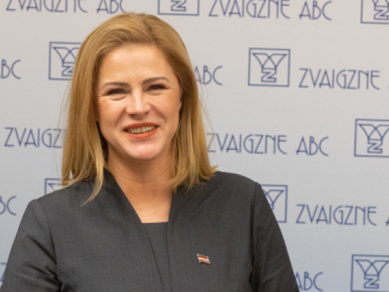 «Вам кажется это смешным?!» - праздничная речь Силини перед предпринимателями шокировала людей