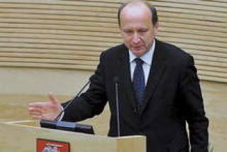 Новый премьер Литвы спасает родину, а не ее предпринимателей.