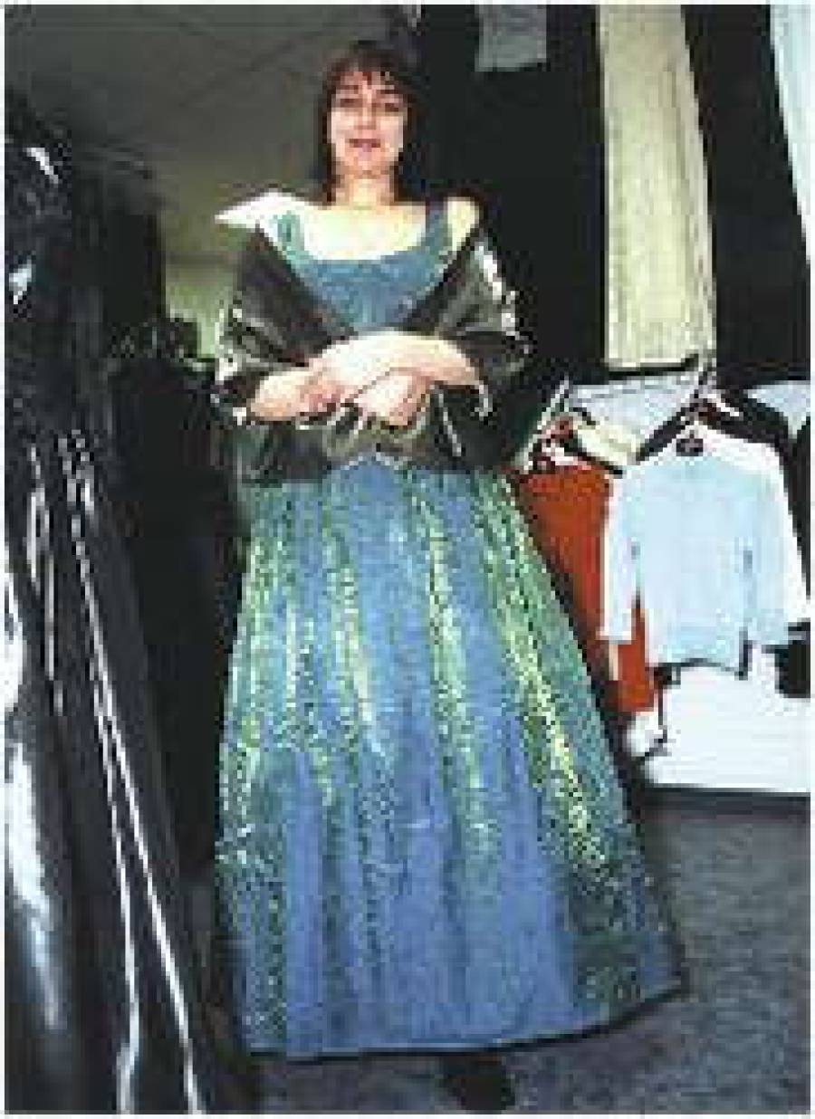  &lt;strong class=&#039;person&#039;&gt;Пусть это не Chanel, но выглядит празднично.&lt;/strong&gt; 