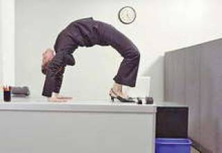 Производственная гимнастика &mdash; комплексы физических упражнений для самостоятельного их применения на рабочем месте в целях профилактики утомления и повышения трудоспособности.