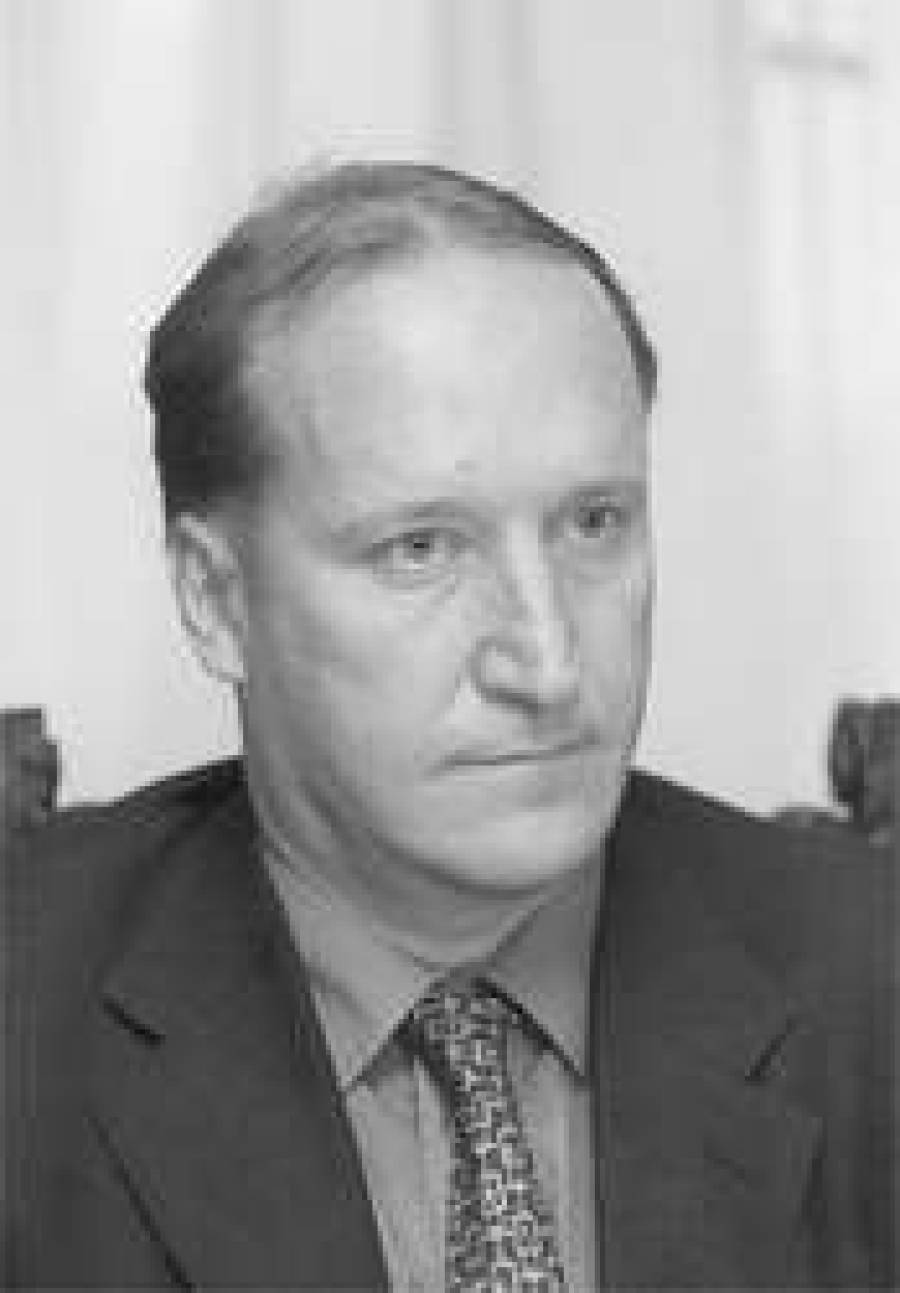  Эса ТУОМИ 
