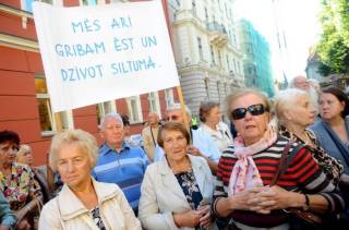 Латвийская федерация пенсионеров хочет индексации пенсий два раза в год