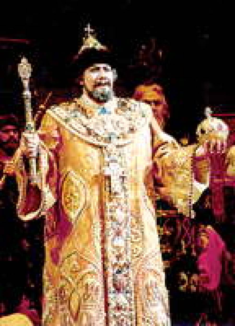 Владимир Маторин в роли Бориса Годунова.