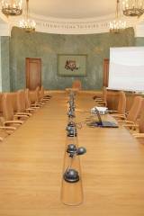 Сто лет, а правительства все нет