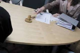 Продажи недвижимости с аукциона, в принципе, стараются избежать и банки, и заемщики.