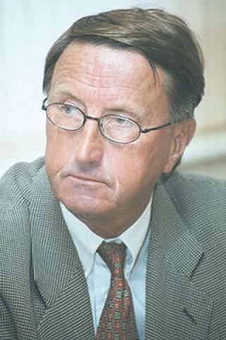  Курт ЛИНДСТРЕМ.