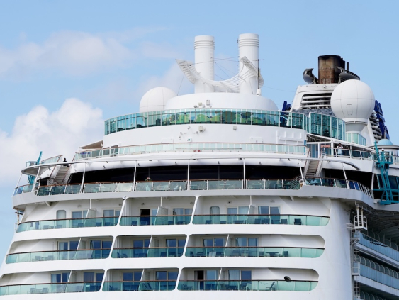 В Рижском порту в этом году обслужено на 43% больше круизных пассажиров