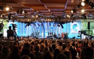 &quot;КВН&quot; и &quot;Юрмалина&quot; ушли из Юрмалы вслед за &quot;Новой волной&quot;