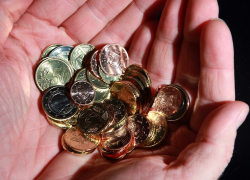 Опрос: в Латвии у 30% жителей финансовое положение ухудшилось за год