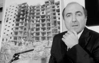 Фильм, фильм, фильм! В Москву со скандалом прибыл фильм Б.Березовского.