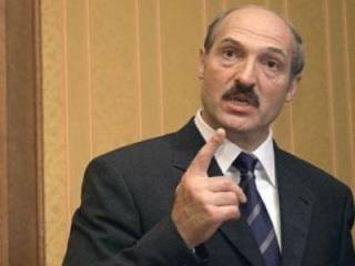 Лукашенко России на запрет мяса: мы же не щенки, чтобы нас за шиворот выводили