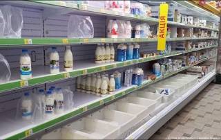 В питерских магазинах заканчиваются латвийские продукты