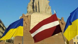 Украинские беженцы начали покидать Латвию