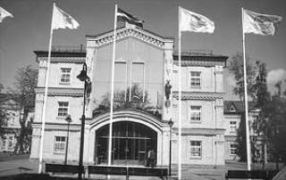  Решения принимаются здесь... 