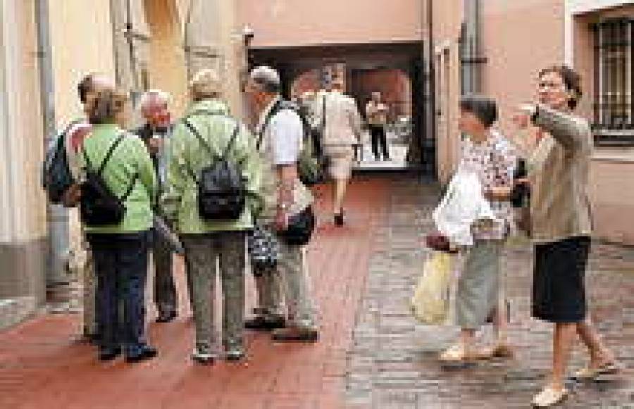 В экспорте услуг туризм — третья по объему отрасль.