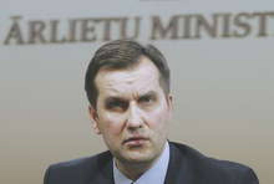 Шеф МИДа Латвии Марис Риекстиньш российских сигналов не принял.