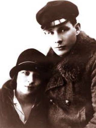  Жанис ЛИПКЕ с женой Иоганной. 